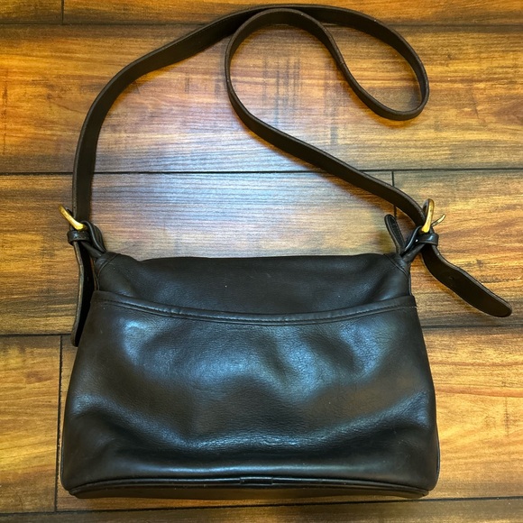 Coach “Fletcher” 4150 Vintage Classic Black Leather Shoulder Bag - Picture 2 of 9